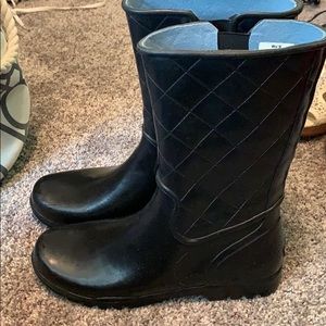 Sperry rain boots